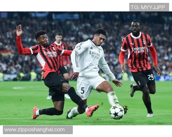 意甲大战：皇马狂胜AC米兰五球大捷帽子戏法点燃全场激情