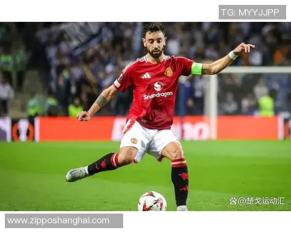 意甲赛场惊现冷门波尔图逆转曼联绝杀瞬间引发全场狂欢